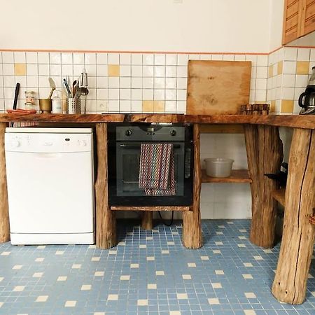 Gite Au Coeur D'Une Residence D'Artiste Saint-Aubin-de-Bonneval المظهر الخارجي الصورة