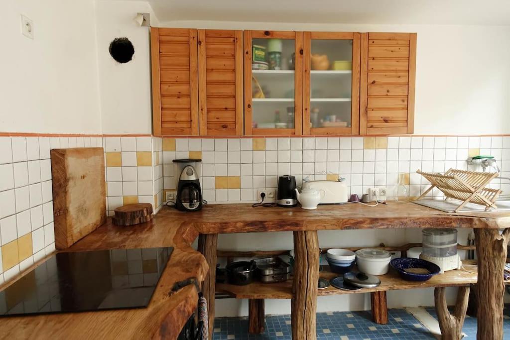 Gite Au Coeur D'Une Residence D'Artiste Saint-Aubin-de-Bonneval المظهر الخارجي الصورة