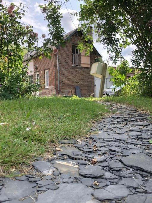 Gite Au Coeur D'Une Residence D'Artiste Saint-Aubin-de-Bonneval المظهر الخارجي الصورة