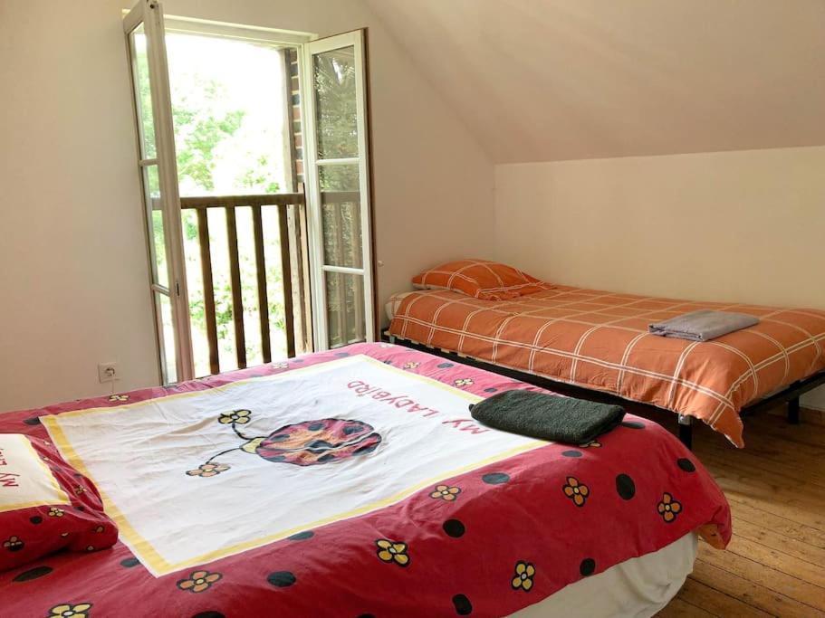 Gite Au Coeur D'Une Residence D'Artiste Saint-Aubin-de-Bonneval المظهر الخارجي الصورة