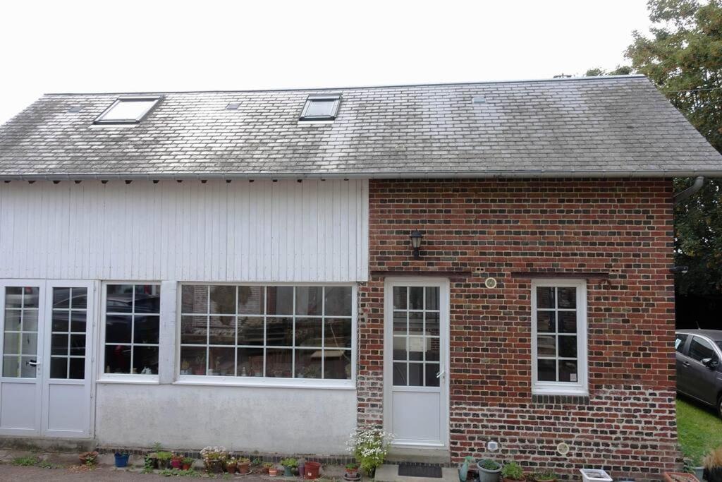 Gite Au Coeur D'Une Residence D'Artiste Saint-Aubin-de-Bonneval المظهر الخارجي الصورة